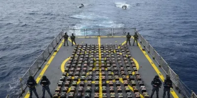 México y EE.UU. refuerzan cooperación con decomiso de varias toneladas de cocaína en altamar