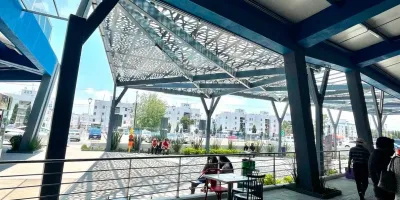 Viento desplomó domo de cristal en Plaza Vía San Sebastián