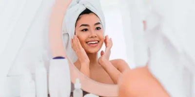 Qué hacer antes de dormir para tener piel perfecta, según expertos 