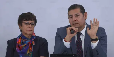 Armenta critica a aspirantes con antecedentes y pide trabajar antes de pensar en 2027
