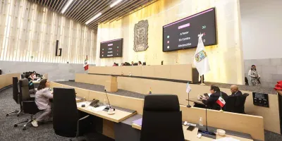 Morena aprueba reforma en Puebla para usar recursos públicos en reparación de inmuebles privados