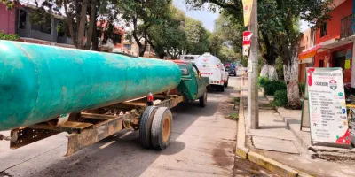 Descubren pipas de huachicoleros abandonadas en Tlahuapan 