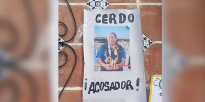 Exhiben a delegado del Bienestar en Atlixco durante marcha del 8M; lo acusan de acoso
