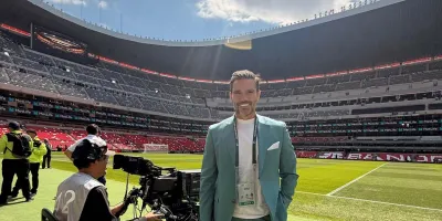 Julián Gil llega al Mundial con Televisa y su “Misión Imposible”