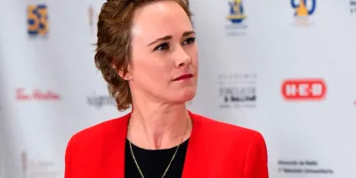 Segob ignora fallo a favor de Marion Reimers por acoso digital