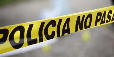 Sujetos en motocicleta ejecutan a pareja en Atlixco y huyen