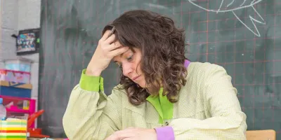 Día del Maestro visibiliza crisis emocional y laboral del magisterio