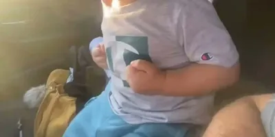 Niño muere por golpe de calor tras 12 horas en auto; su madre lo olvidó en Mexicali