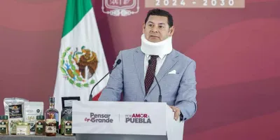 Con 100 pipas, Armenta promete agua gratis