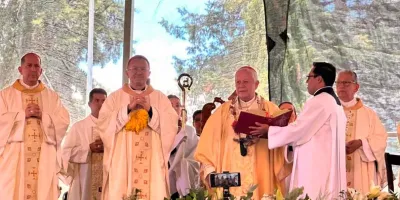 Magno festejo en el Seminario Palafoxiano por Bodas de Oro Sacerdotales del arzobispo de Puebla