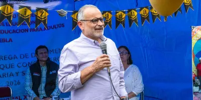 IBERO Puebla e IEEA impulsan la educación para adultos con nueva generación de graduados