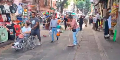 Comerciantes del Centro Histórico de Puebla se unen para evitar coladeras tapadas e inundaciones