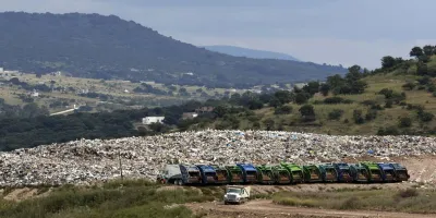 Renuevan acuerdo para que 8 municipios tiren basura en relleno de Chiltepeque