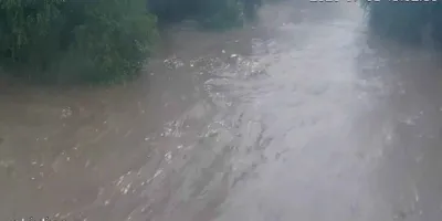 Apagones en colonias de Puebla capital por tormenta eléctrica y lluvia; el Atoyac a punto del desborde  