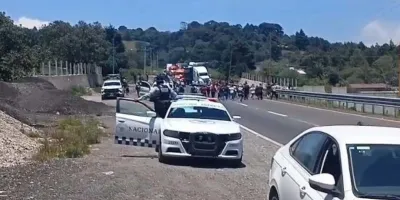Pobladores de Esperanza enfrentan a autoridades y frenan operativo contra robo de carga