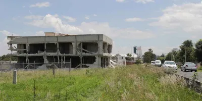 Avala tribunal continuar demolición de construcciones ilegales en La Covadonga