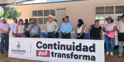 Rogelio López arrancó obra social y educativa en Huauchinango
