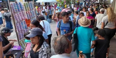 Siete de cada 10 trabajadores en Puebla sobreviven en la informalidad
