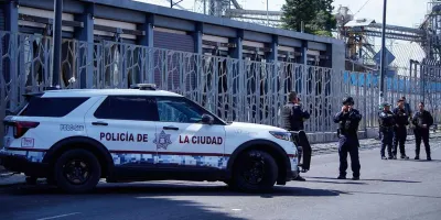 Dos heridos graves tras balacera en inmediaciones del Mercado Hidalgo