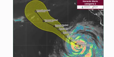 Huracán Marie se aleja de México, pero mantiene oleaje peligroso