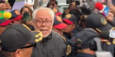 Luis de Llano sale tras arresto y ni una palabra sobre Sasha Sokol
