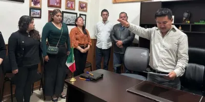 Morena y PRI-PAN toman Concejos en Acatlán, Esperanza y Tepeyahualco