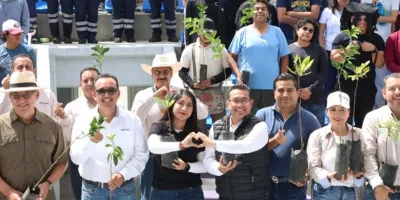 En Izúcar, el diputado Pável Gaspar participó en la Jornada de Reforestación “Pulmones Escolares”