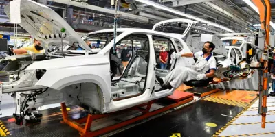 Volkswagen enfrenta presión de China y tensión laboral en Puebla