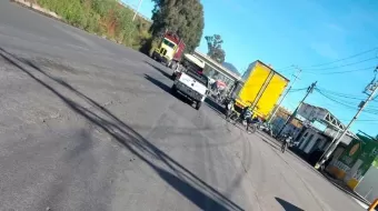 Recuperan camión robado en Texmelucan; hay un detenido