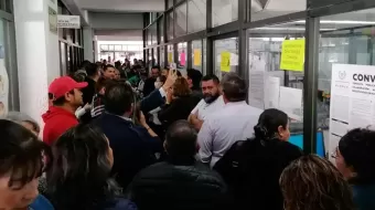 Maestros de nivel secundaria exigieron en la SEP la destitución del director, Antonio Merino