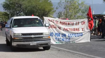 Transportistas de Chilac incrementan 3 pesos al pasaje, acusan pobladores