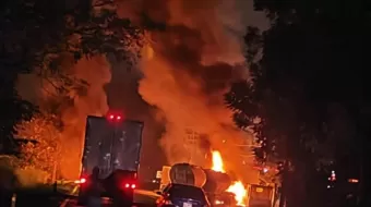 En tres penales, eventos violentos con quema de autos y disturbios