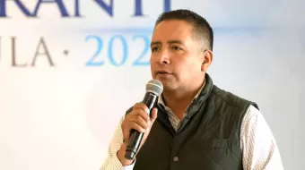 Edmundo Tlatehui, edil de San Andrés Cholula, y Alejandra Zamora son acusados abuso de autoridad