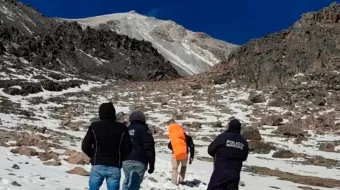 Muere una de los 11 alpinistas que subieron al volcán Citlaltépetl
