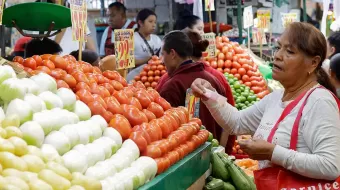 Canasta básica en Puebla inició abril con mil 571.50 pesos, el segundo costo más bajo del país