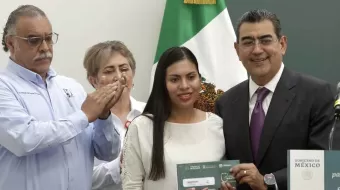 Se entregaron en Puebla las primeras Tarjetas IMSS-Bienestar