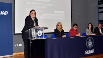 Bachillerato Internacional 5 de Mayo forma mejores seres humanos: Lilia Cedillo