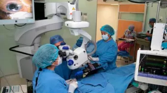 Se realiza el primer trasplante de córnea en Hospital General de Cholula