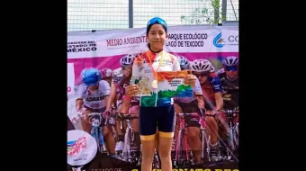 Joven ciclista de Moyotzingo triunfa en carrera pese a falta de apoyo de autoridades