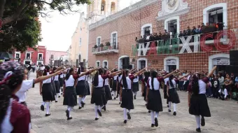 Atlixco celebra los 214 Años de Independencia con un desfile monumental y un saldo blanco