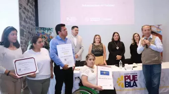 Turismo entrega certificaciones a hoteles y restaurantes de Puebla