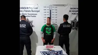 Policía municipal de Texmelucan arresta a sujeto por tener arma de forma ilegal