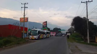 Está bloqueada la carretera federal Ciudad Mendoza -Tehuacán