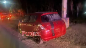 Hallan cadáver dentro de un vehículo abandonado en Texmelucan