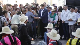 Gobierno cercano, itinerante y dinámico; más territorio y menos escritorio: Armenta