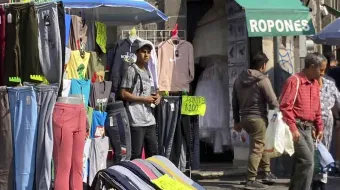 Se buscarán espacios para los ambulantes y liberar el Centro Histórico