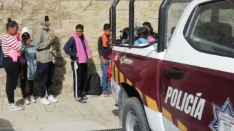 En operativo, rescatan a 25 migrantes en Tecamachalco