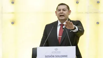 Alejandro Armenta rinde protesta como gobernador de Puebla