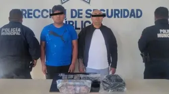 Atrapan a dos sujetos con armas y un millón de pesos en Tehuacán