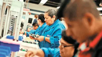 Datos sugieren posible recesión por destrucción de más de 405 mil empleos